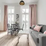 Kamienica Centrum Nr 11 شتشيتسين
