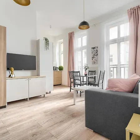 Kamienica Centrum Nr 11 * シュチェチン