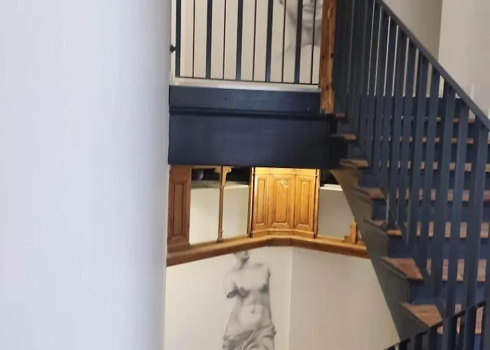 Kamienica Centrum Nr 11 *